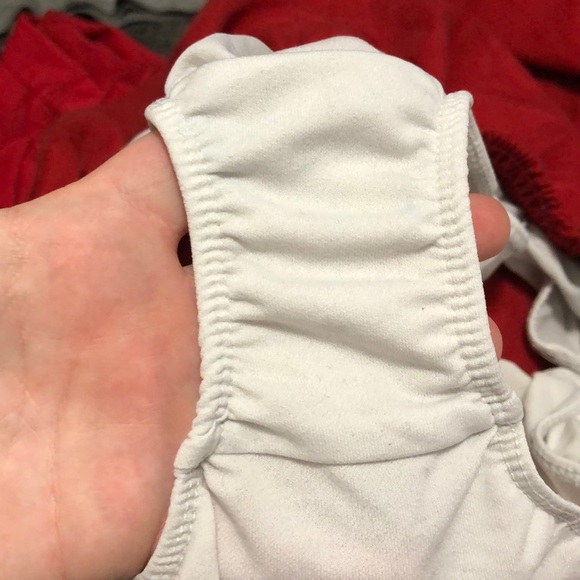 Red running shorts not Nike - Picture 4 of 4